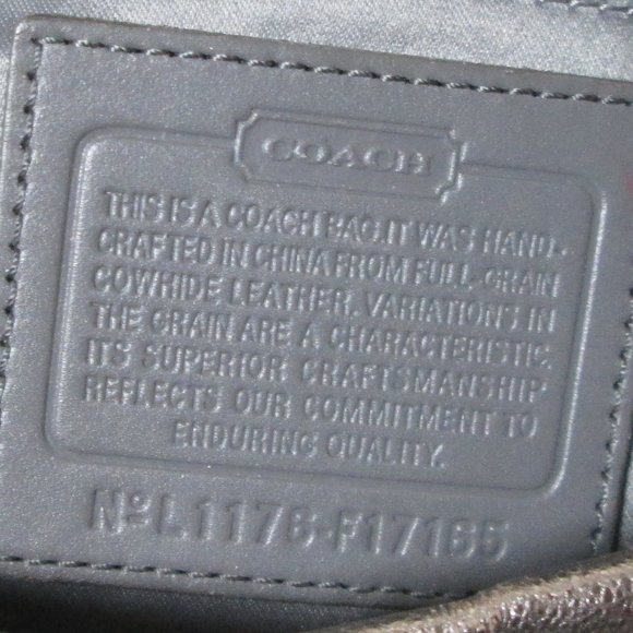 Coach Metallic Silver Hobo Purse No. L117B-F17166 Pre-owned Excellent Co… - Picture 12 of 16